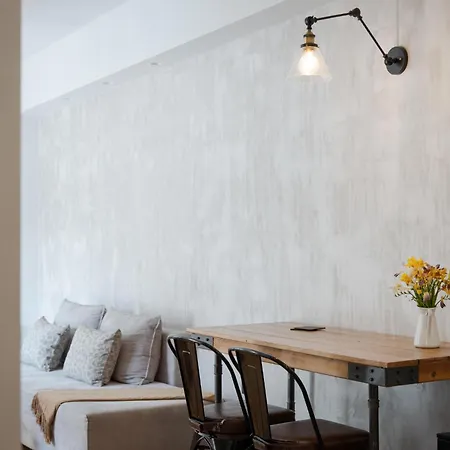 Acropolis Atmospheric Apartment
